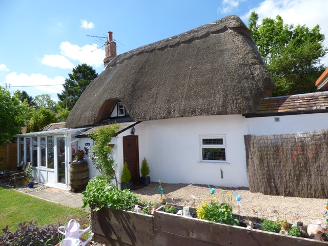 CHAPEL COTTAGE   STOKE, ANDOVER SP11 0NF